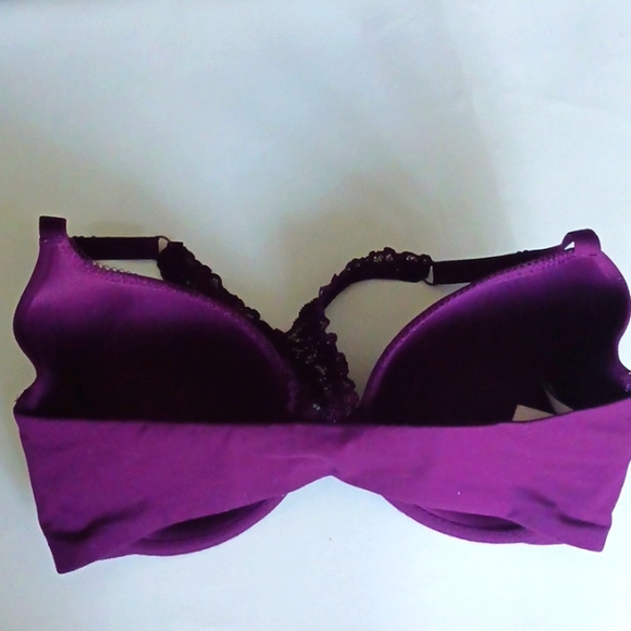 VICTORIA SECRET BODY BY VICTORIA LINED DEMI BRA 34DDD - Picture 2 of 10